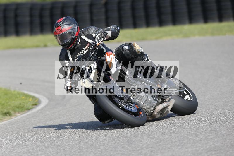 /45 10.08.2025 Plüss Moto Sport ADR/Einsteiger/582